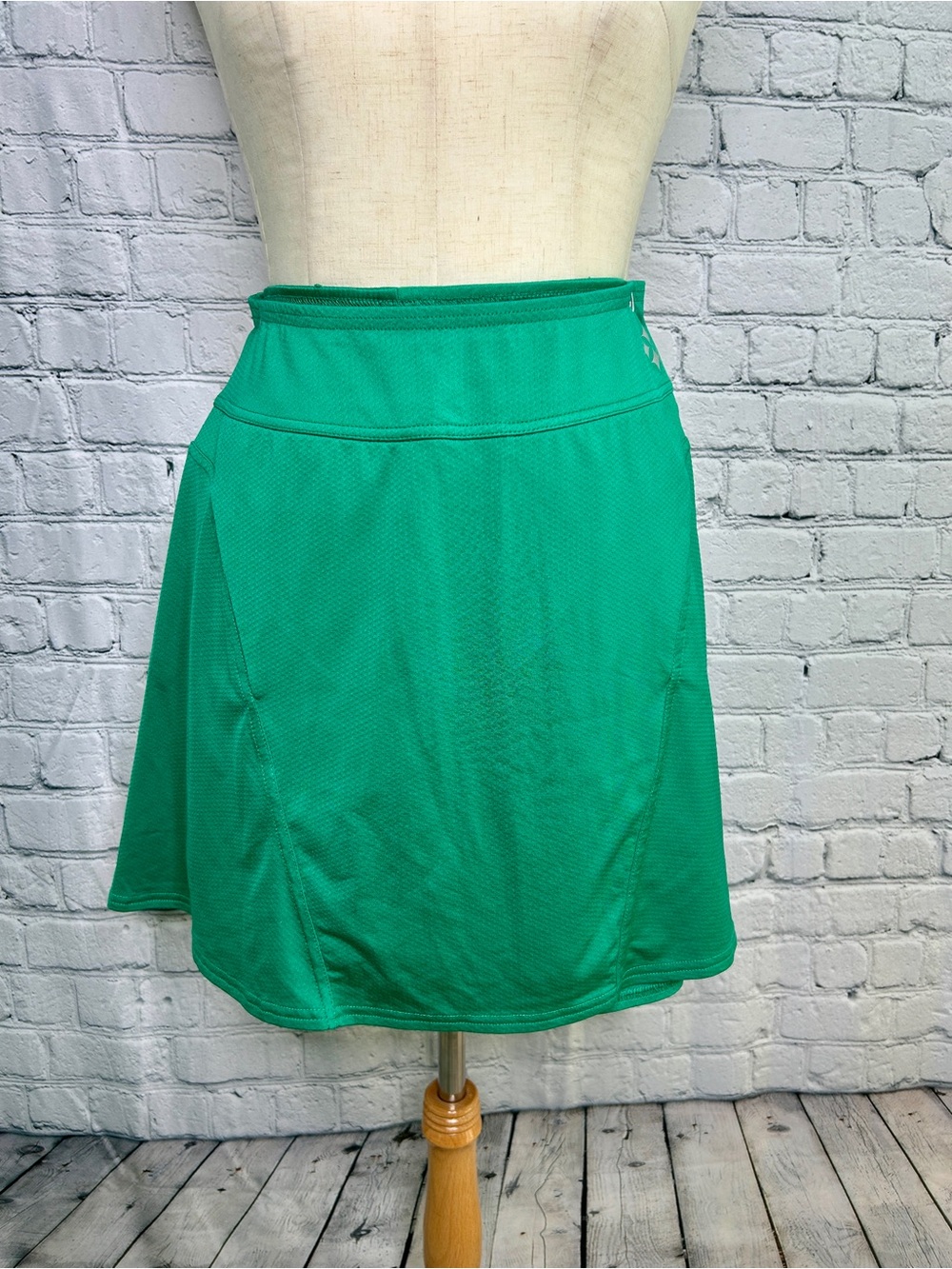 Jofit Green Circle Skirt with Built-In Shorts